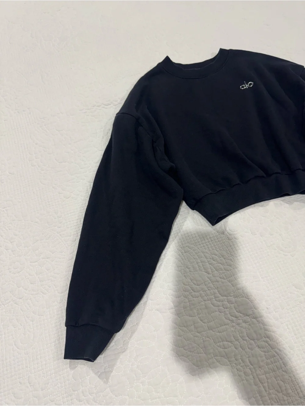 ALO Cropped Accolade Crewneck